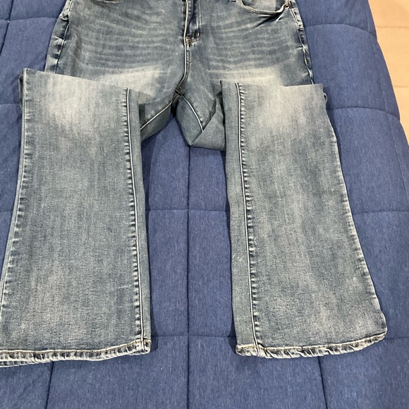 Fashion Nova Curvy Girl Friendly Blue Boot Cut Jeans - Picture 4 of 8